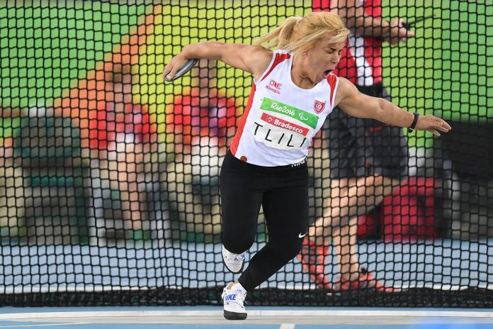 Raoua Tlili prepares her discus attempt