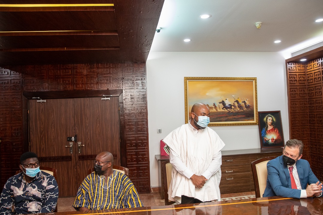 Delegation members listen as a participant addresses the Jubilee House meeting.