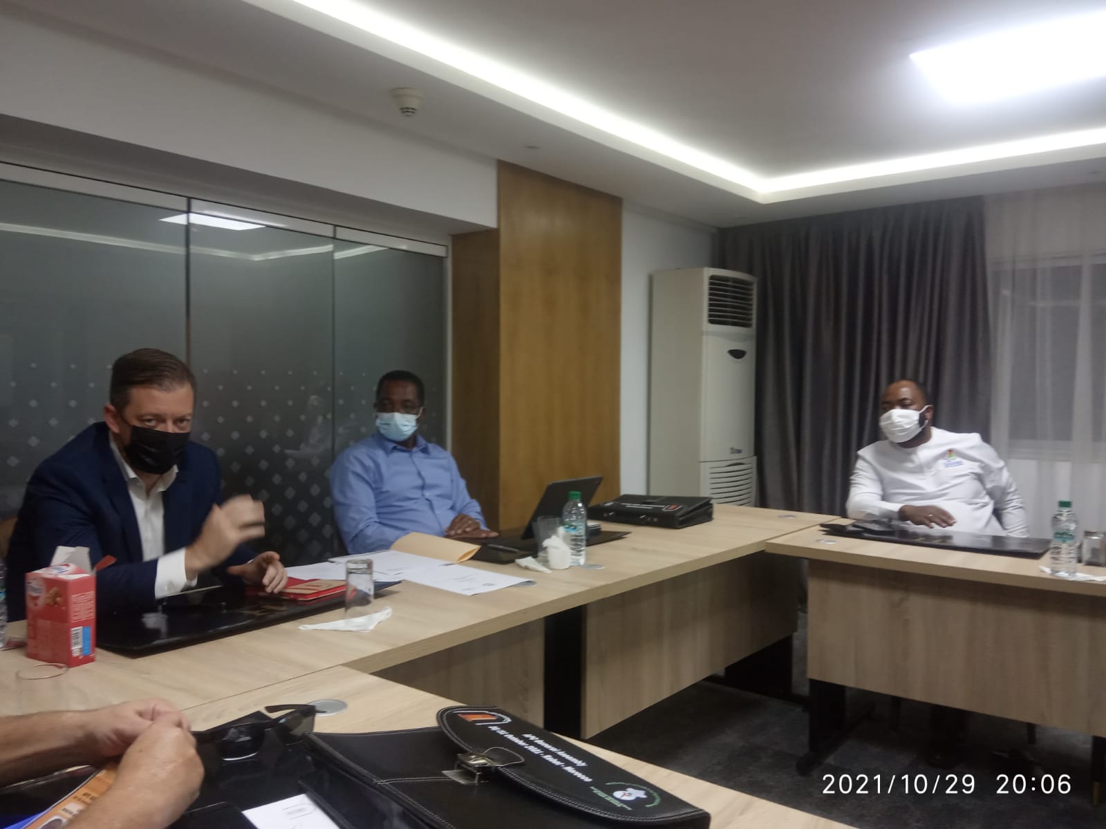 Discussão numa reunião em Rabat em 29 de outubro de 2021.